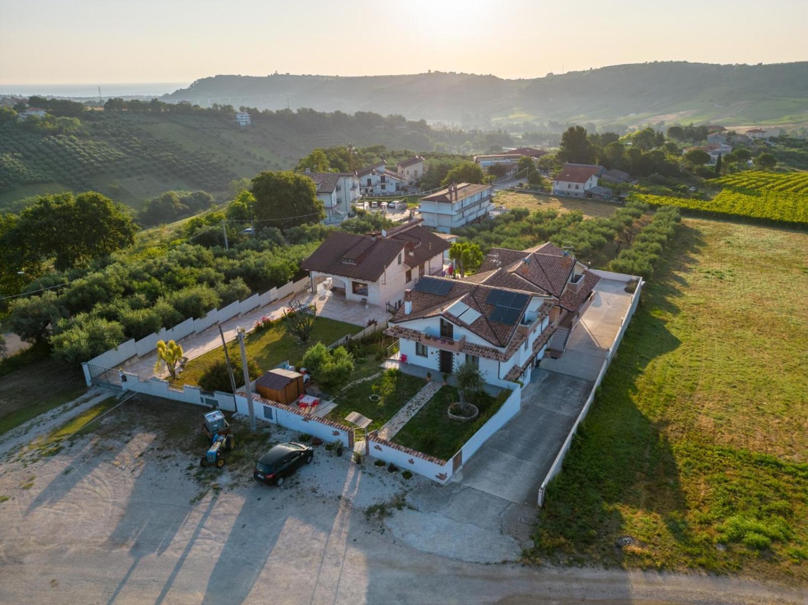 Villa Mastro Oleario 5 Dal Mare 30 Dai Monti Torrevecchia Teatina Exterior photo